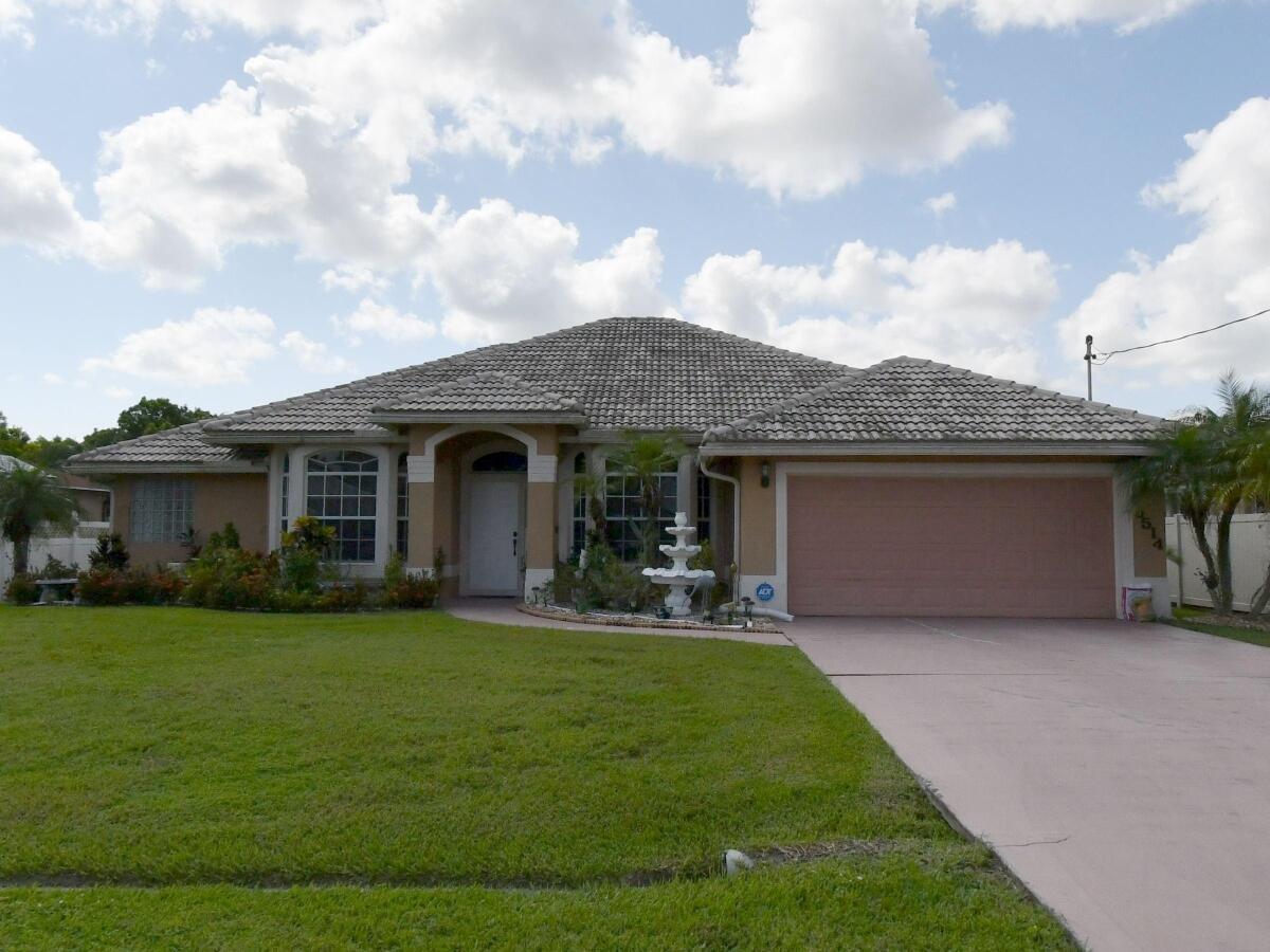 PORT ST LUCIE SECTION 44 - Residential
