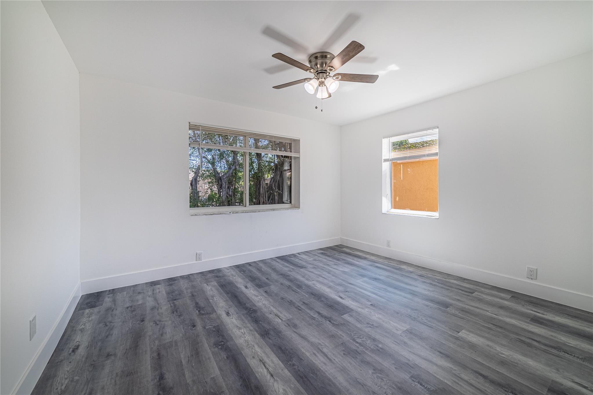 Commonwealth Manor 75-29 - Residential