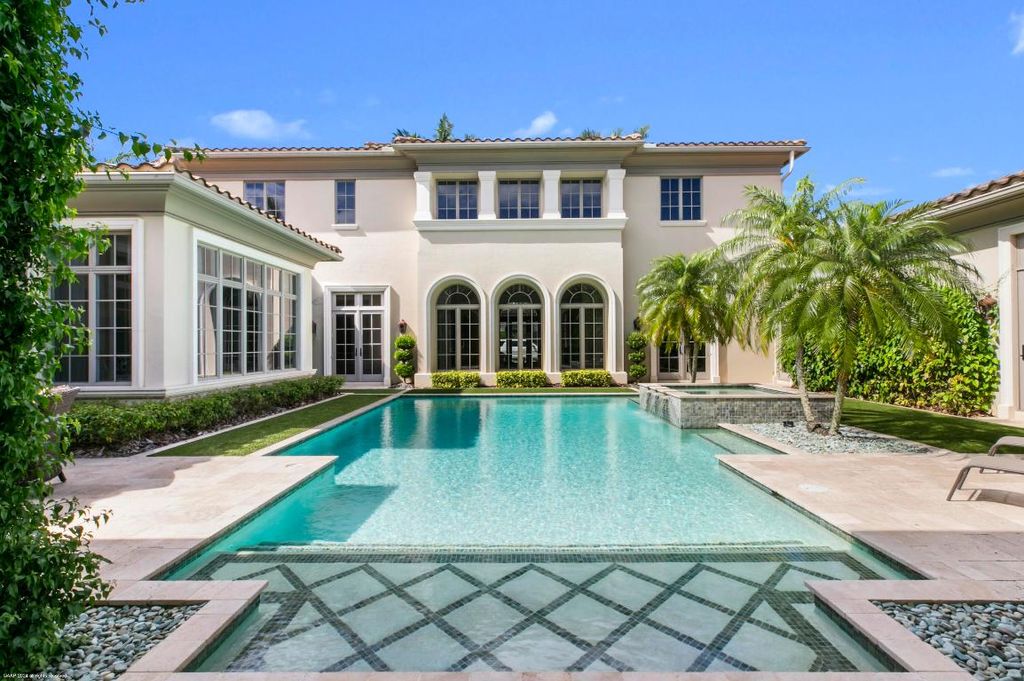 Photo of 11770 Calleta Court, Palm Beach Gardens, FL 33418 (MLS # R10980480)