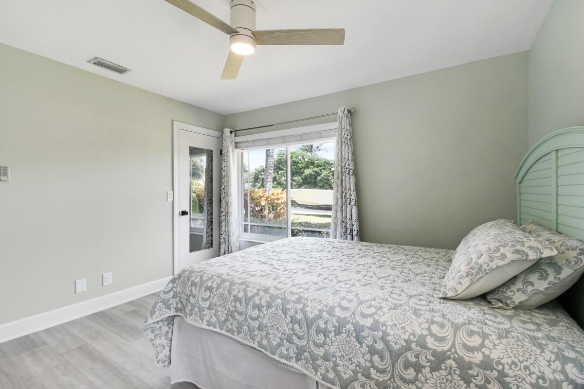 NORTH HOBE SOUND SHORES - Residential