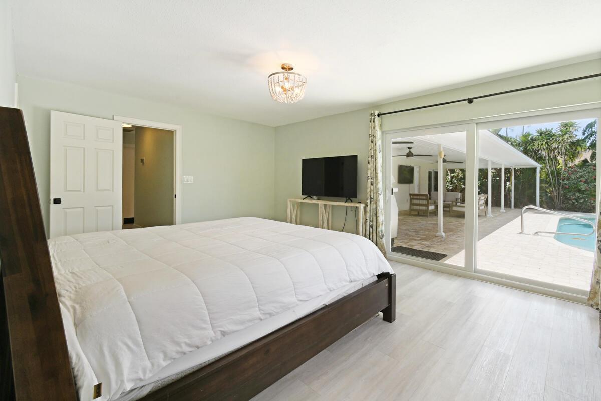NORTH HOBE SOUND SHORES - Residential