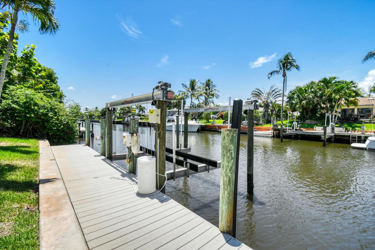 NORTH HOBE SOUND SHORES - Residential