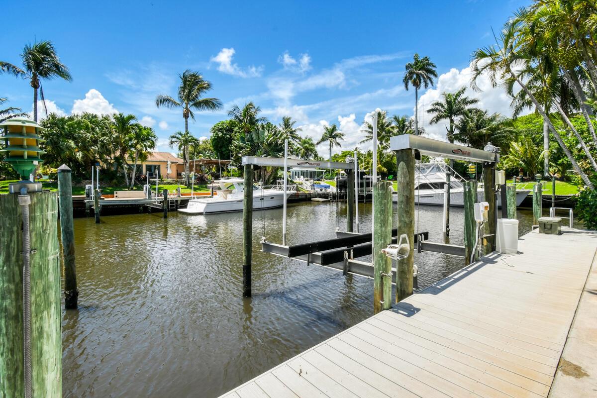 NORTH HOBE SOUND SHORES - Residential