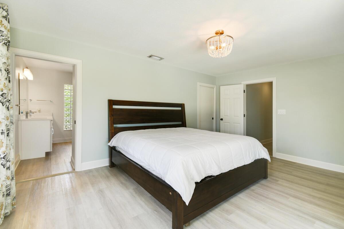 NORTH HOBE SOUND SHORES - Residential