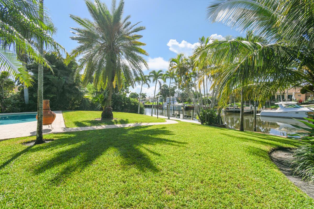 NORTH HOBE SOUND SHORES - Residential