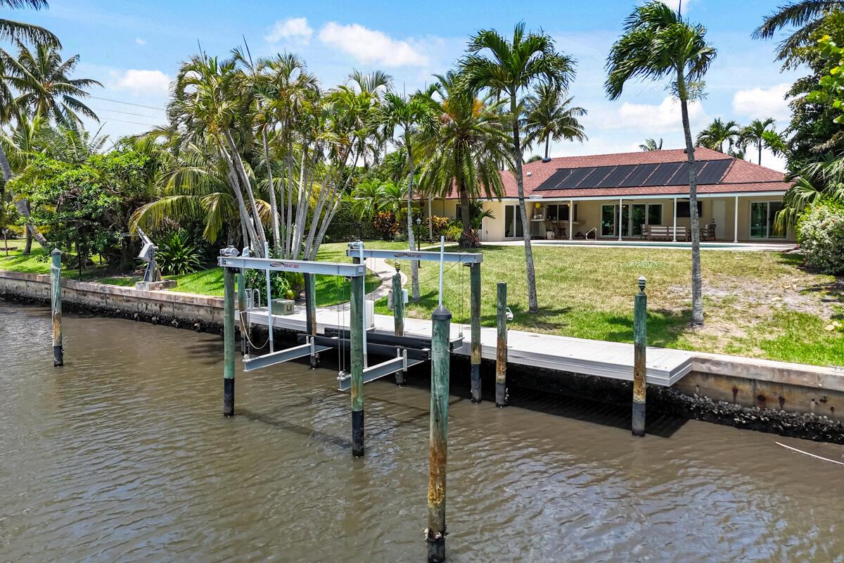 NORTH HOBE SOUND SHORES - Residential