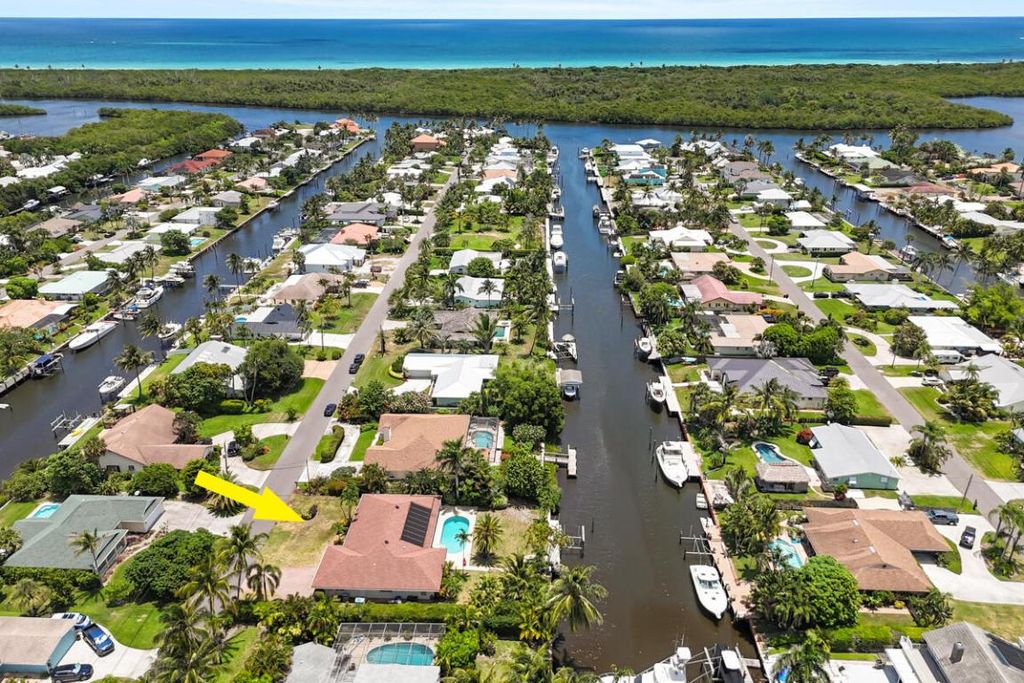 Photo of 8318 SE Coconut Street, Hobe Sound, FL 33455 (MLS # R11103726)