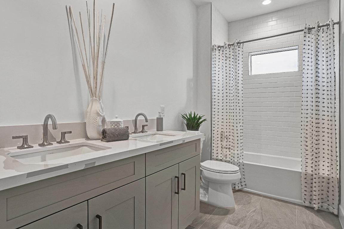 TESORO PLAT NO 15 - Residential