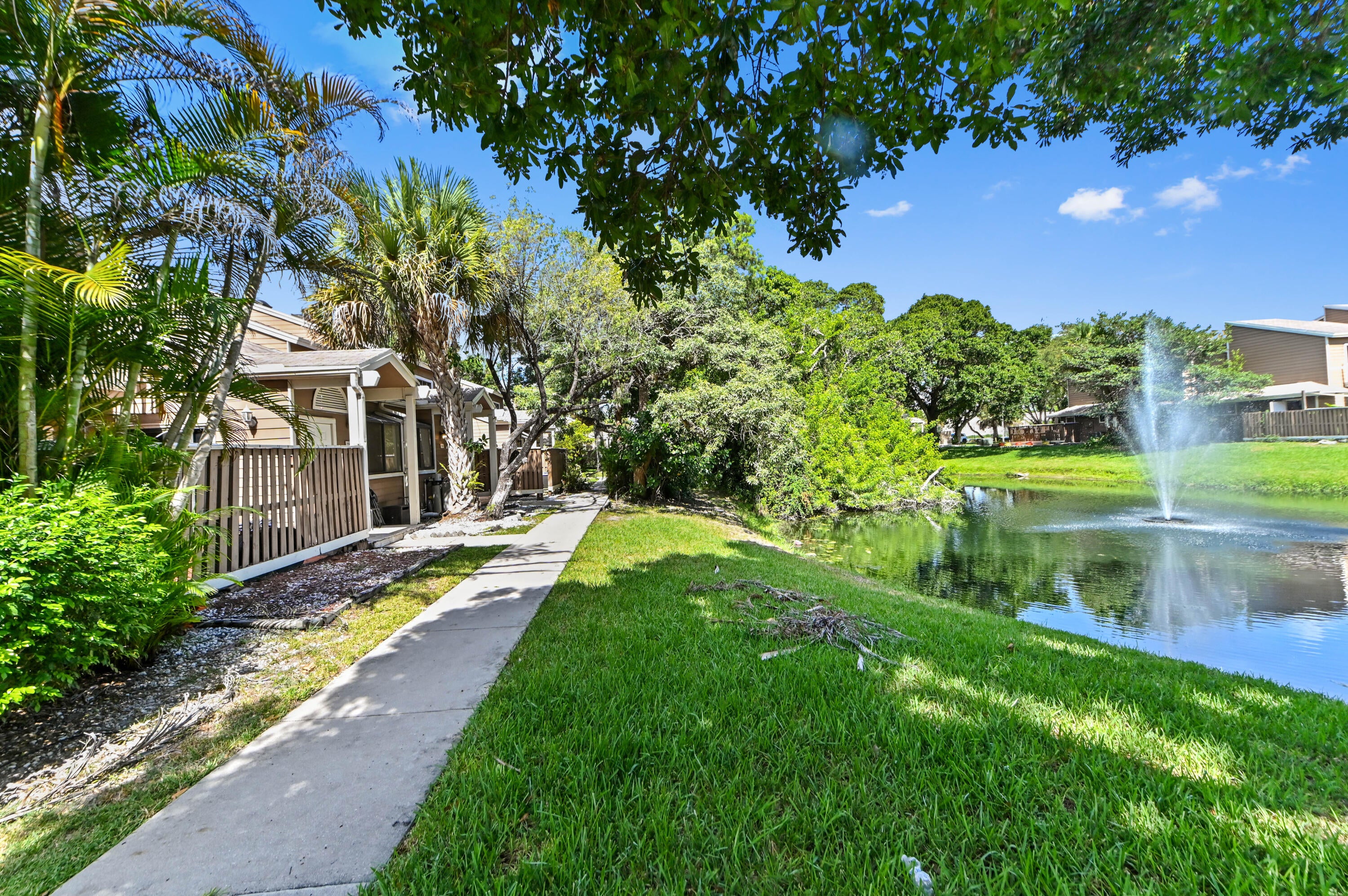 7184 Sportsmans Drive, North Lauderdale FL 33068