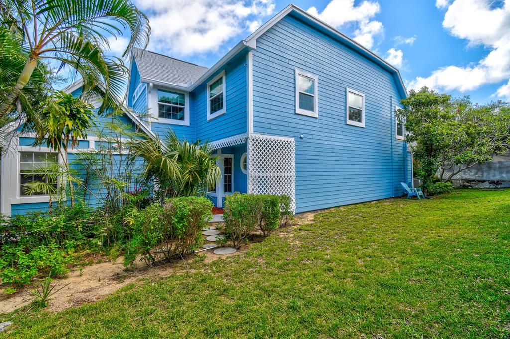 Photo of 121 Ocean Dunes Circle, Jupiter, FL 33477 (MLS # R10792777)