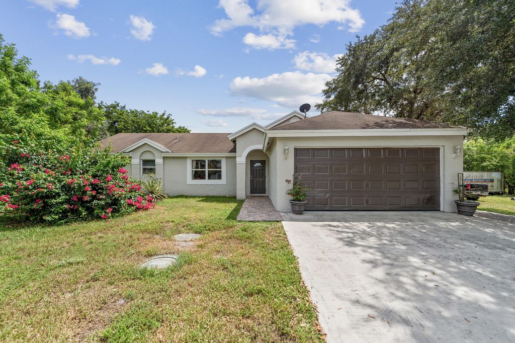 Photo of 13254 79th Court N, West Palm Beach, FL 33412 (MLS # B26022340)