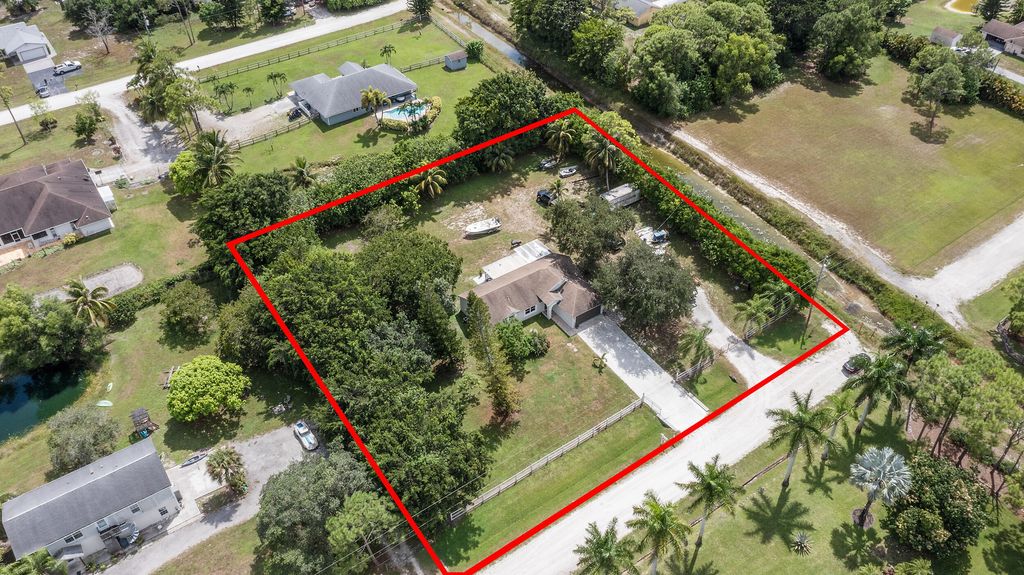 Photo of 13254 79th Court N, West Palm Beach, FL 33412 (MLS # B26022340)