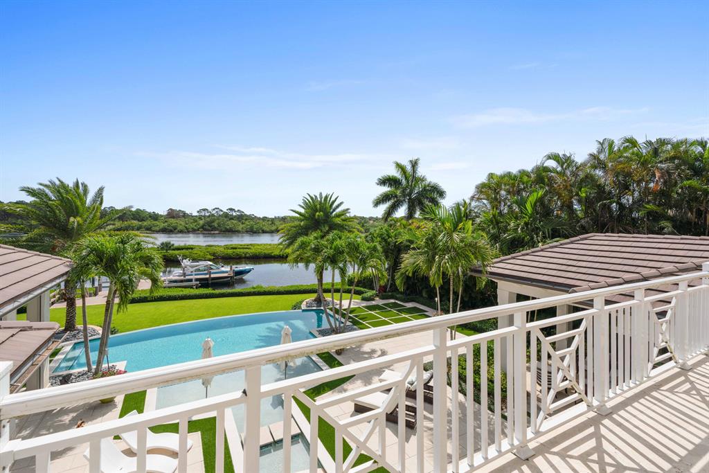 Admirals Cove - Residential