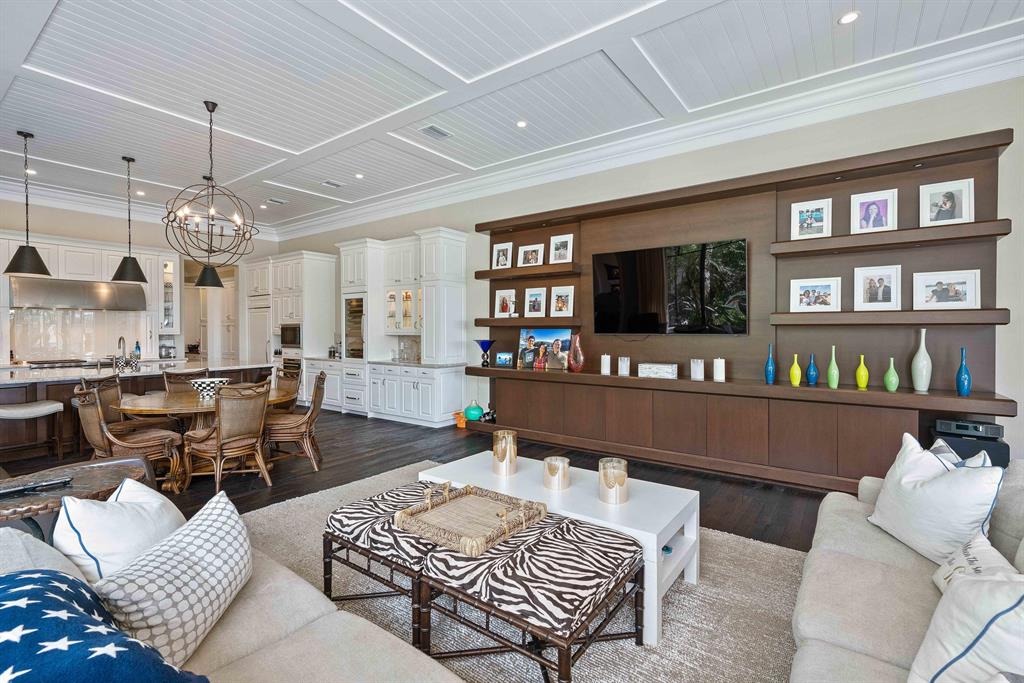 Admirals Cove - Residential