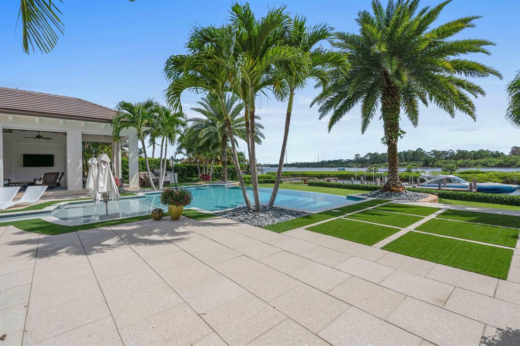 Admirals Cove - Residential