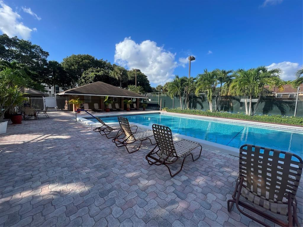 CYPRESS AT WOODMONT III - Residential Lease