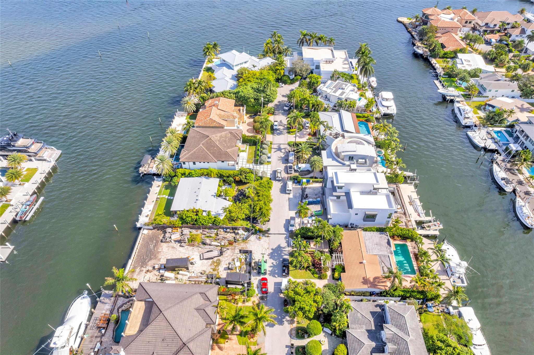 Lauderdale Harbors Sec A - Land