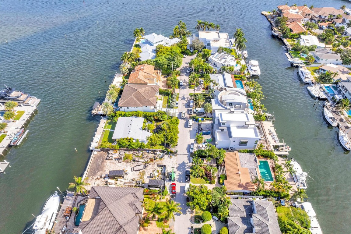 Lauderdale Harbors Sec A - Land