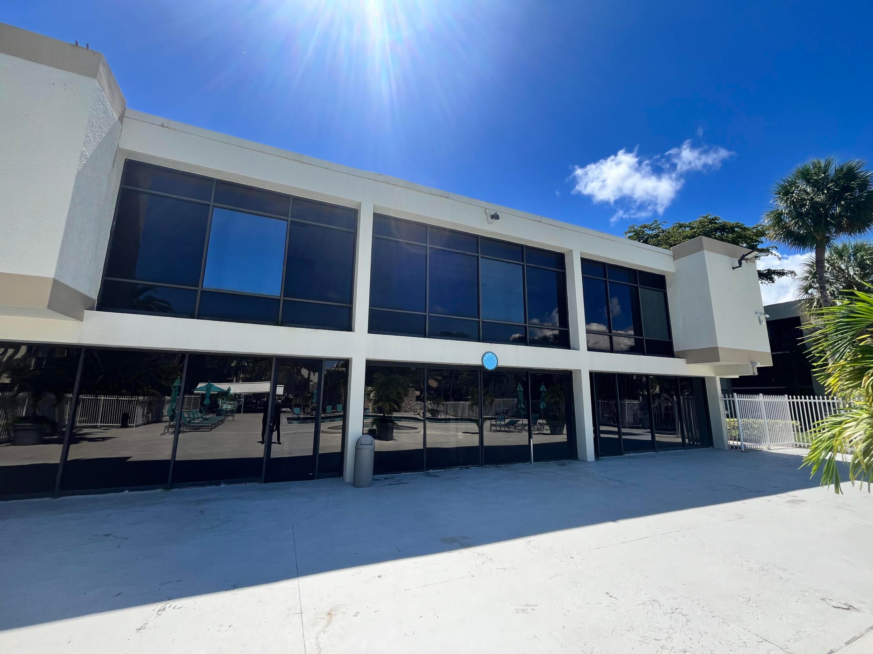 VILLA DORADA - Residential