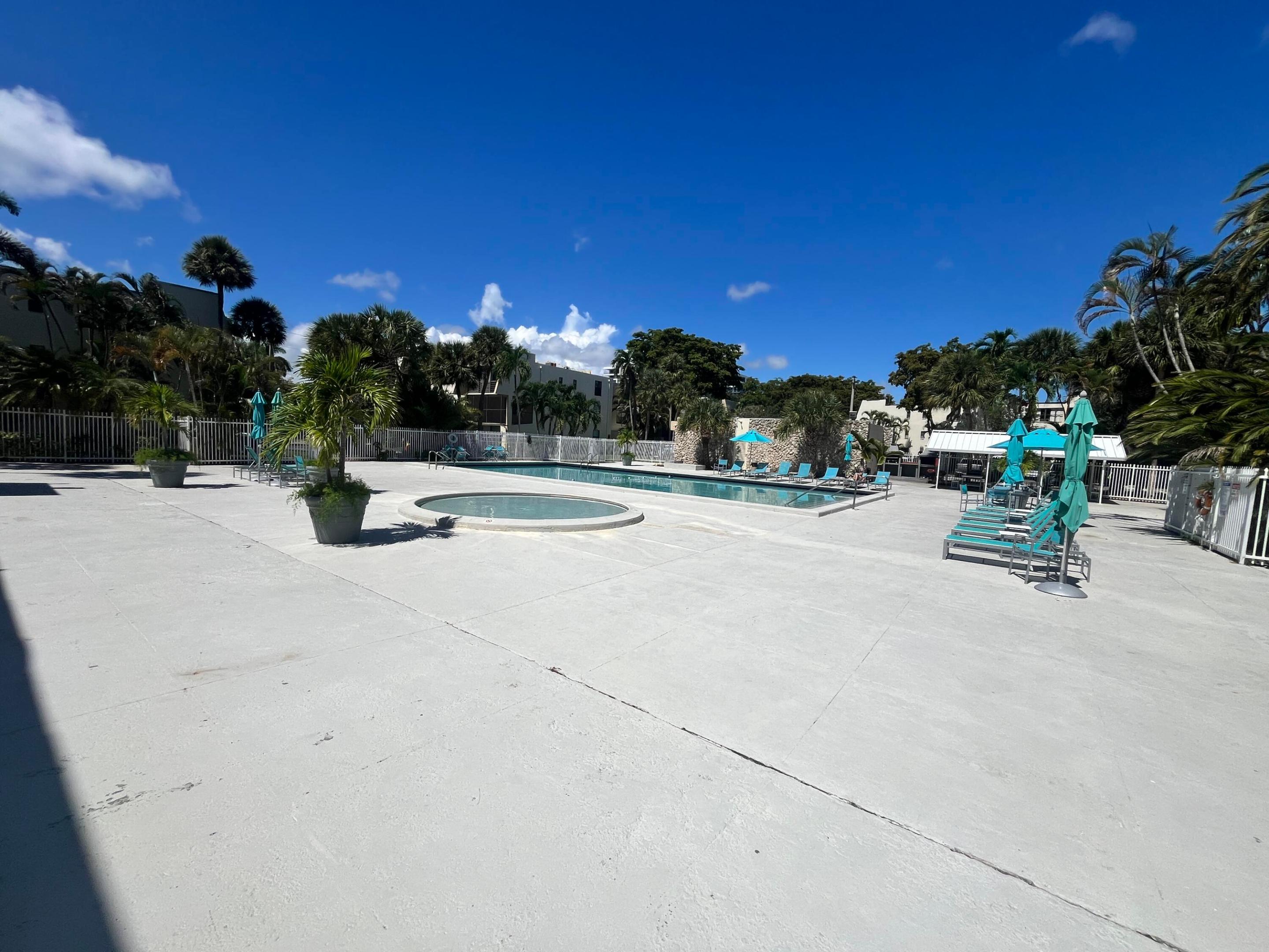 VILLA DORADA - Residential