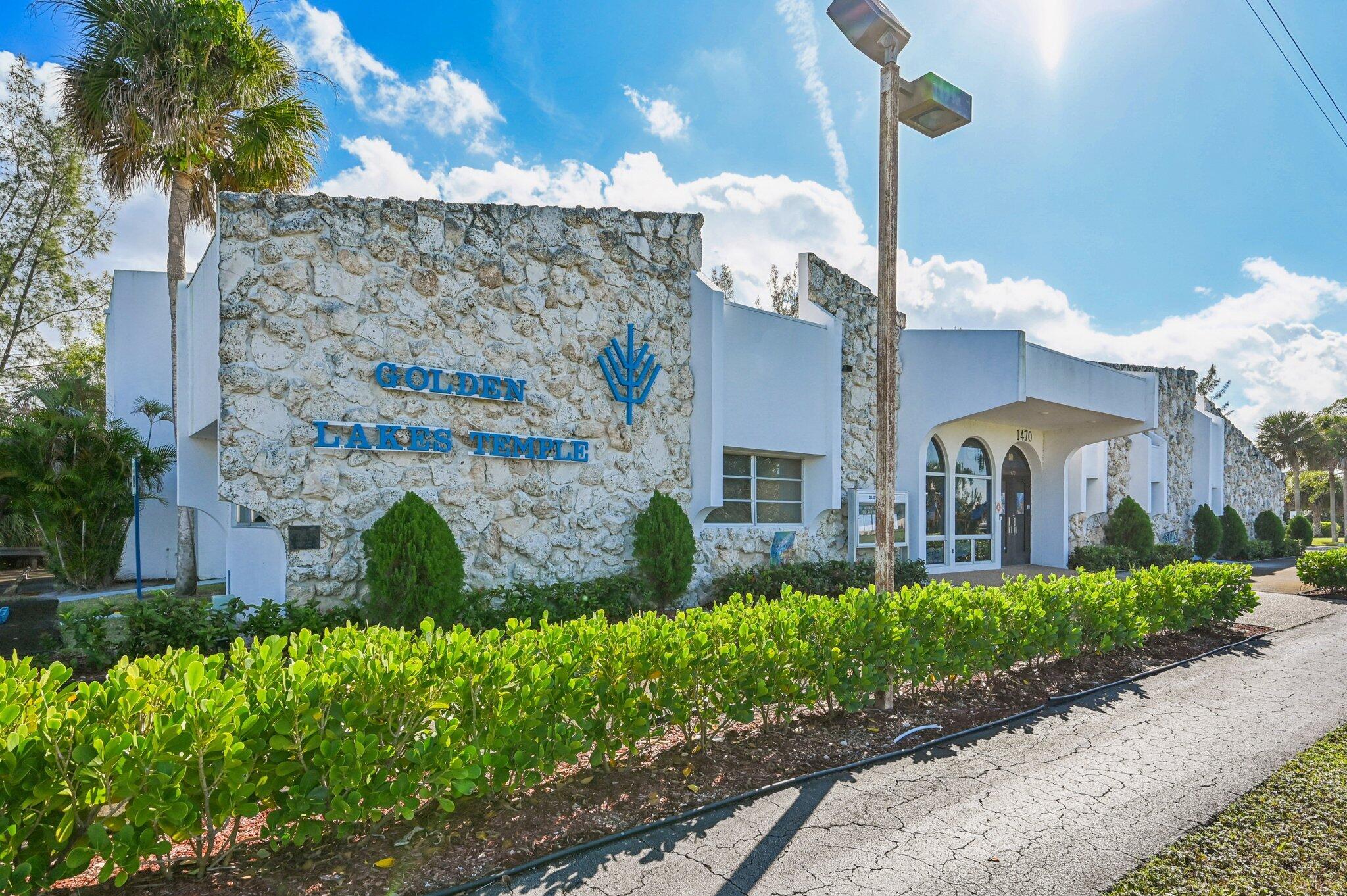 Golden Lakes Village Cond - Residential