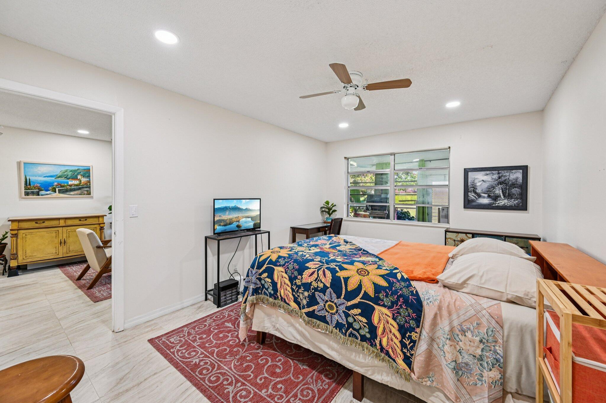 Golden Lakes Village Cond - Residential