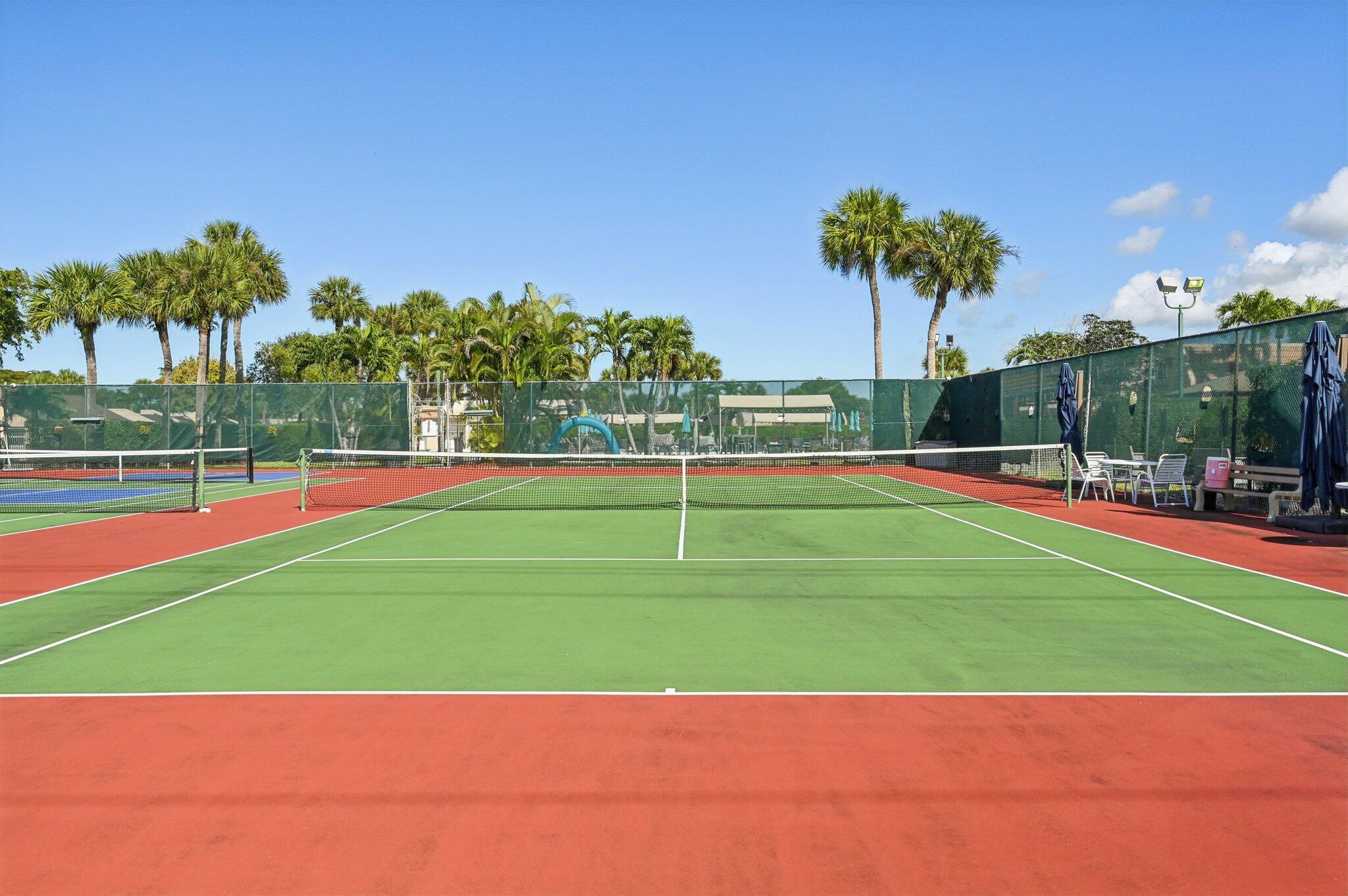 Golden Lakes Village Cond - Residential