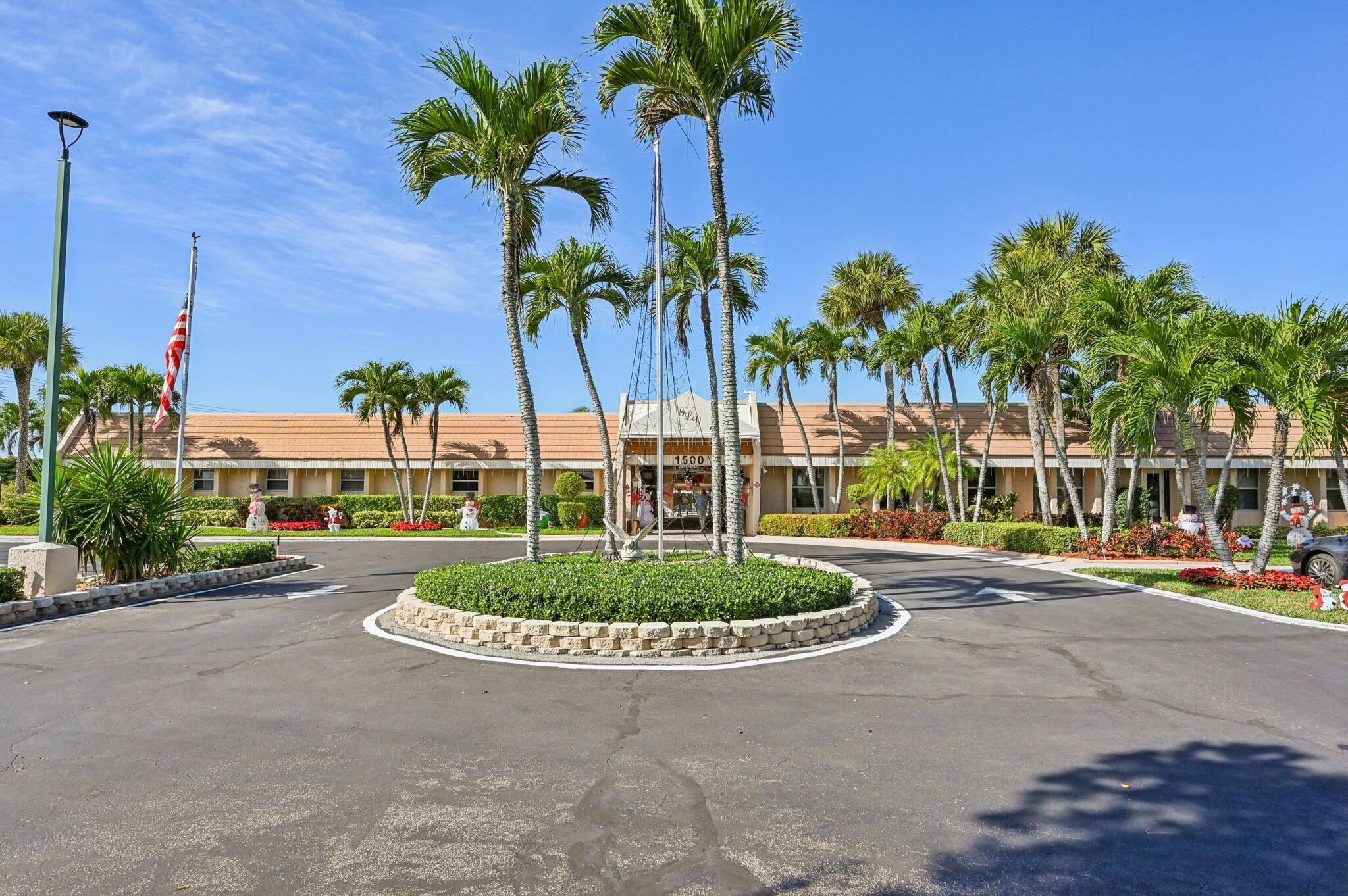 Golden Lakes Village Cond - Residential