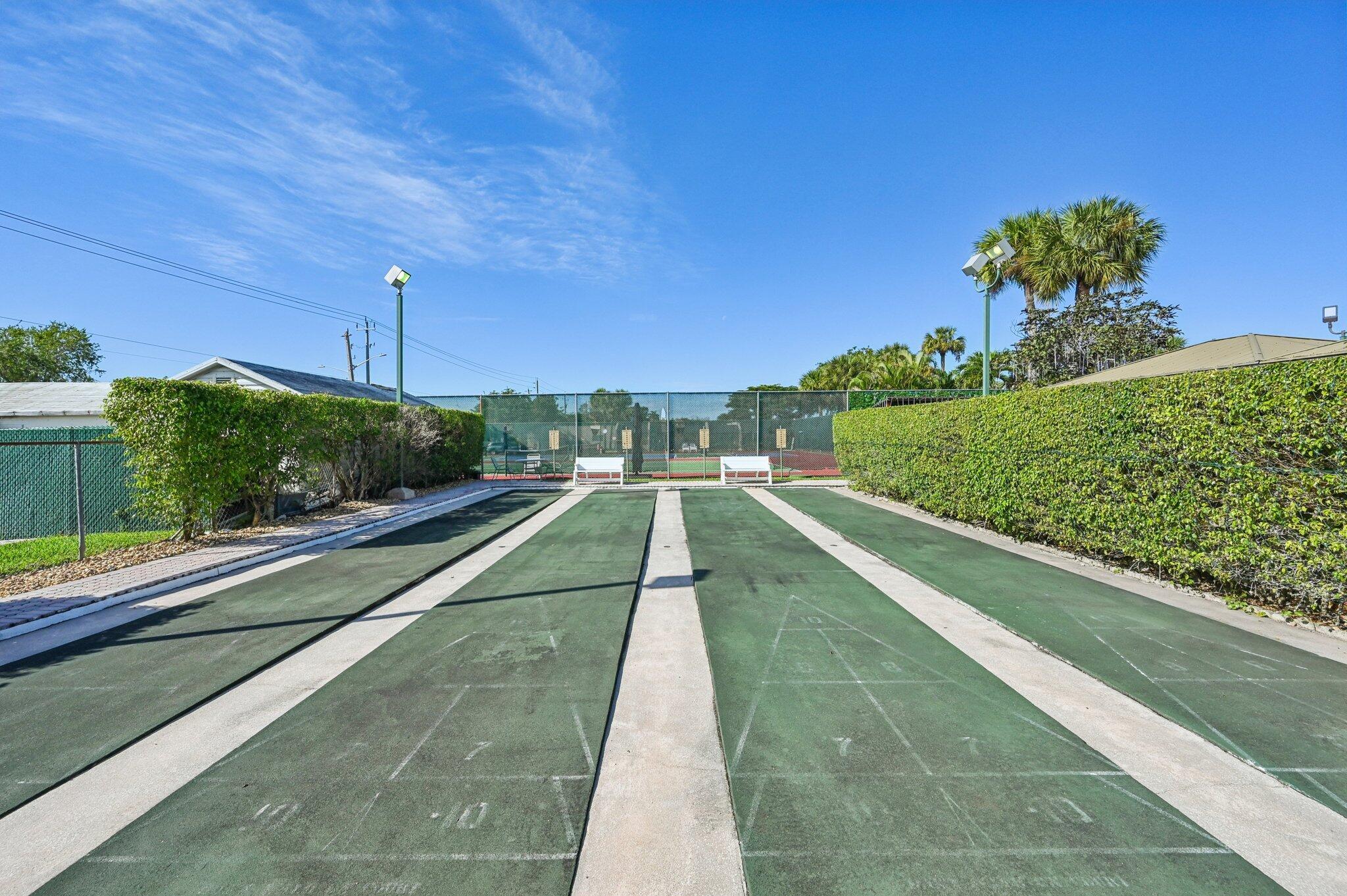 Golden Lakes Village Cond - Residential