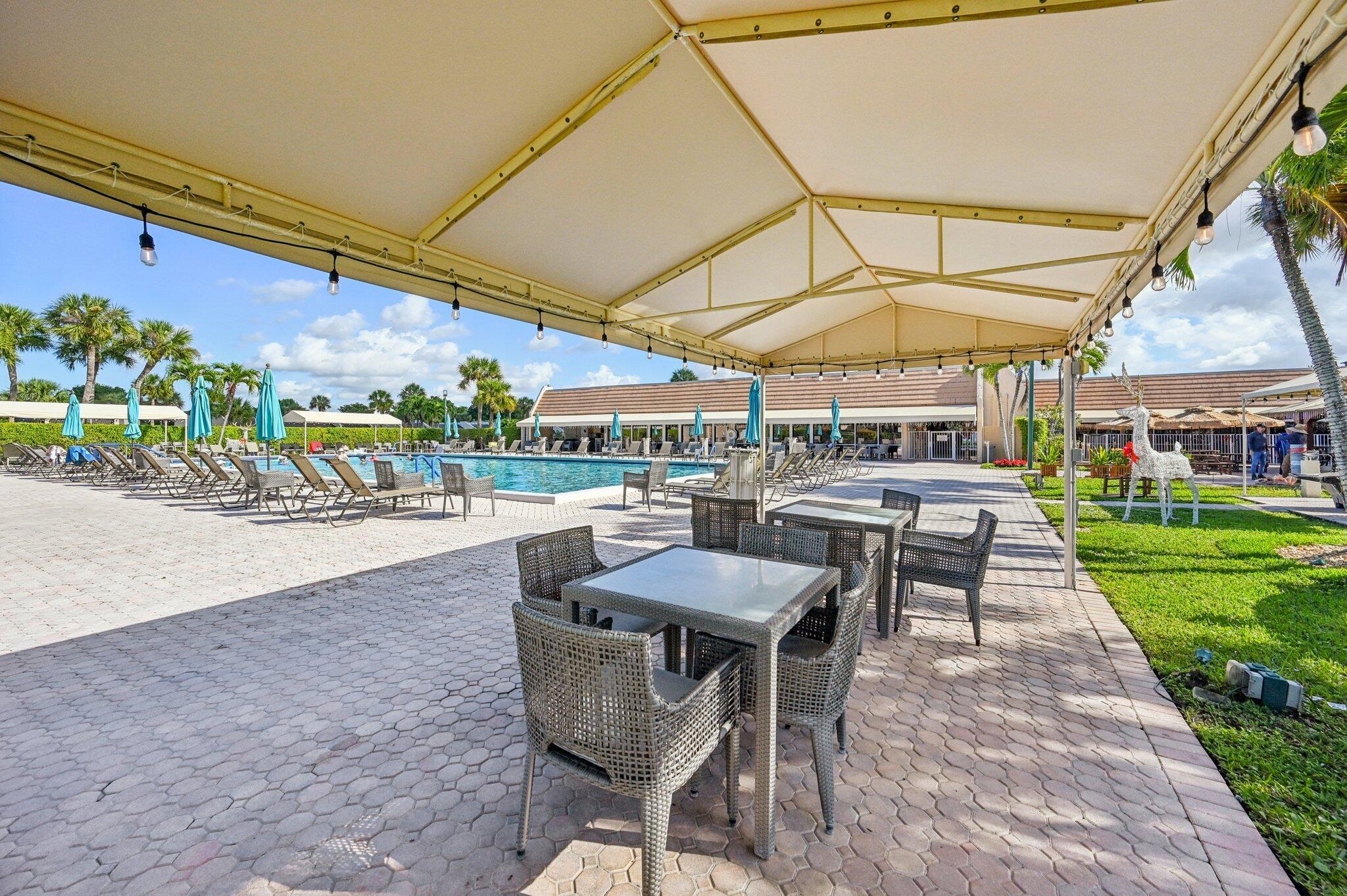 Golden Lakes Village Cond - Residential