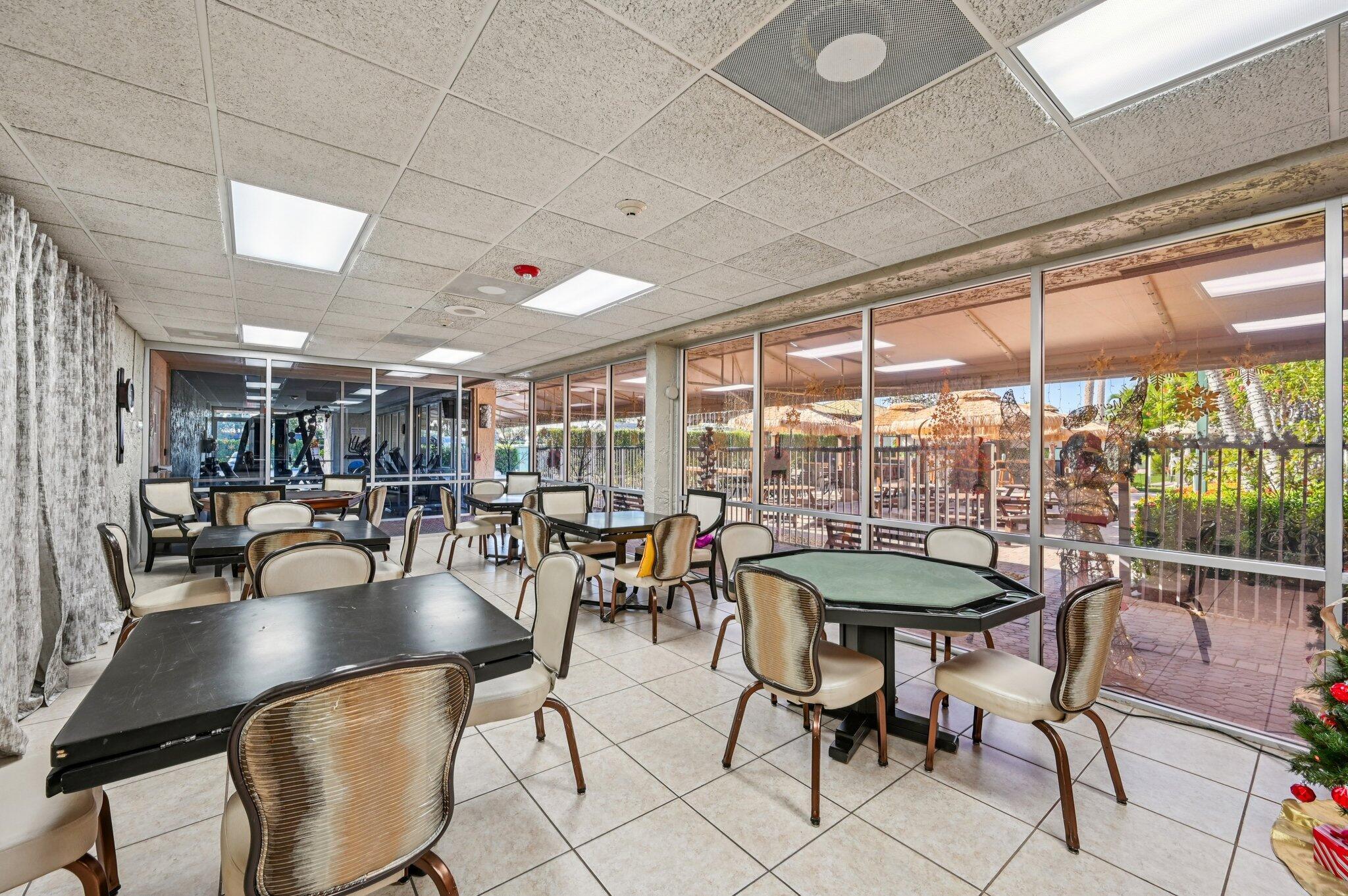 Golden Lakes Village Cond - Residential