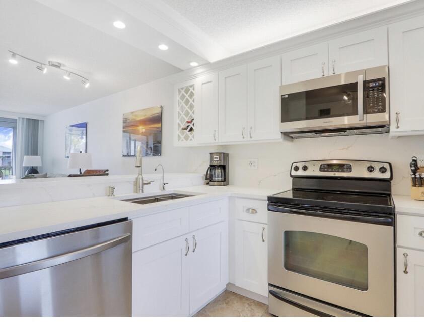 JUPITER BAY - Residential Lease