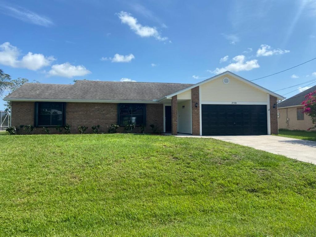 Photo of 750 SW College Park Road, Port Saint Lucie, FL 34953 (MLS # R10809522)