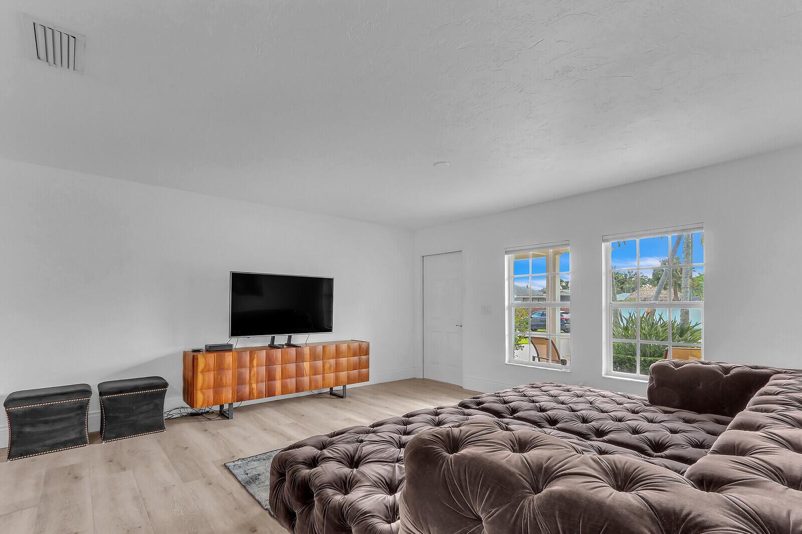 JUPITER IN THE PINES - Residential