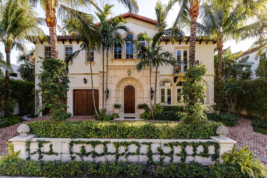 Beautiful 3BR/3.2BA In-Town Mediterranean. Home is perfect for entertaining, with library, formal dining room, and oversized living room with fireplace. Fantastic Master Suite with dual closets, sitting room, and balcony. Eat-in chef's kitchen, 2 car garage, and swimming pool.