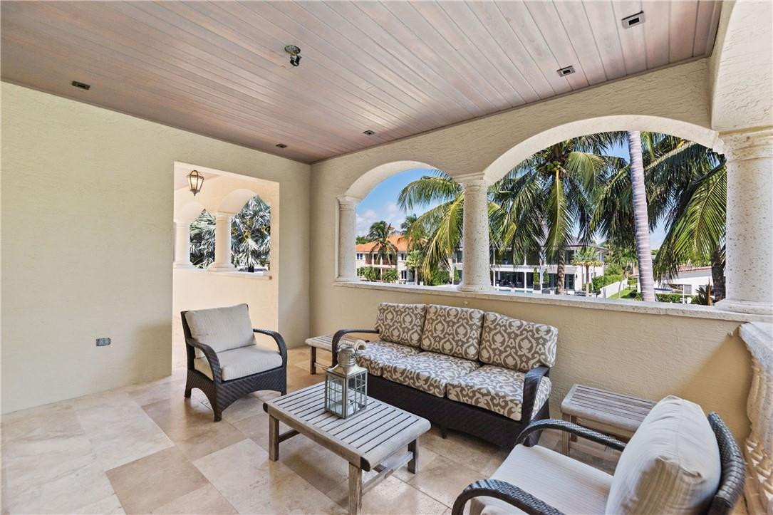 Las Olas Isles - Residential