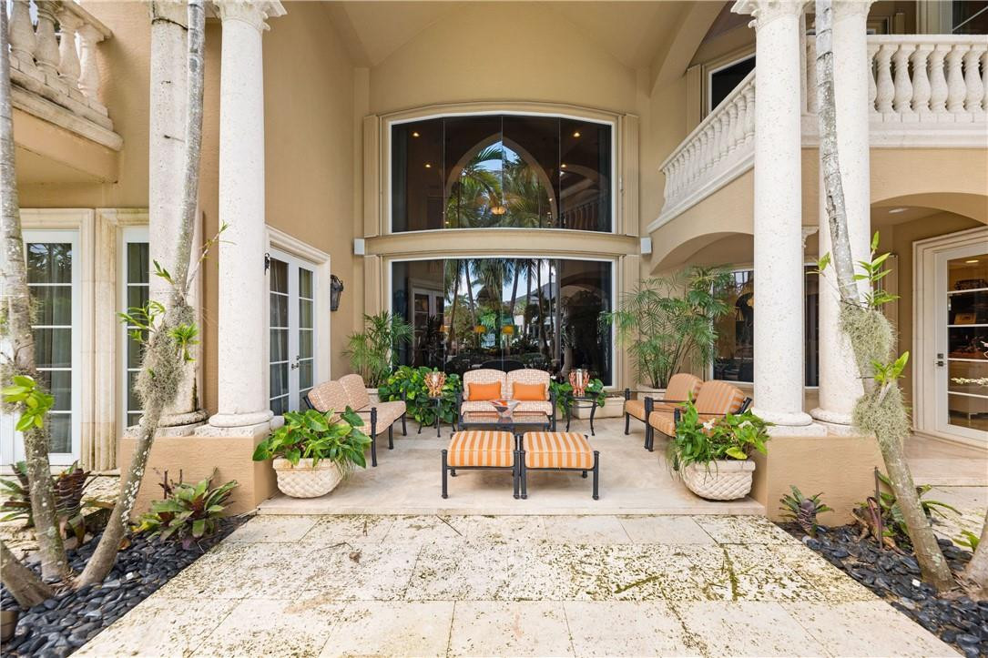 Las Olas Isles - Residential