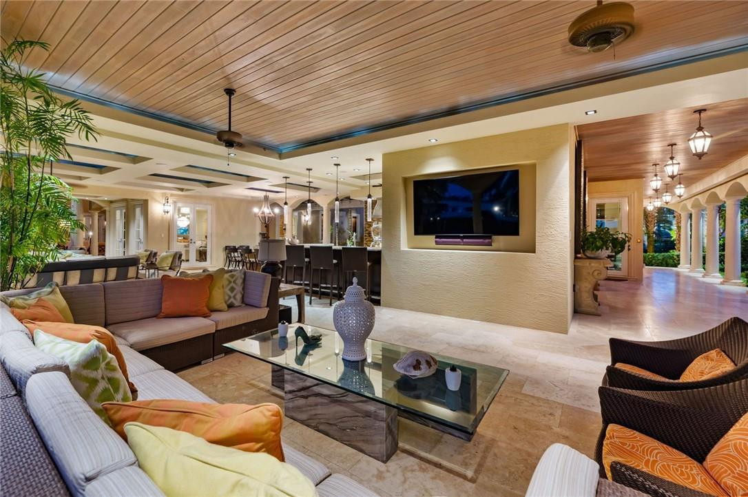 Las Olas Isles - Residential