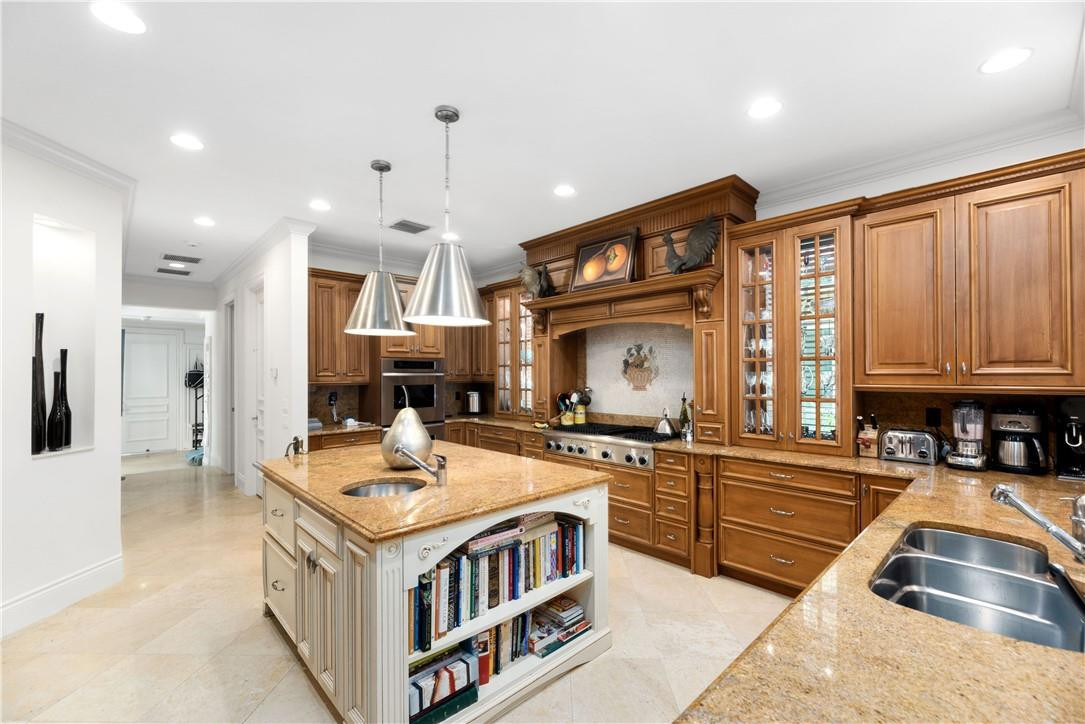 Las Olas Isles - Residential