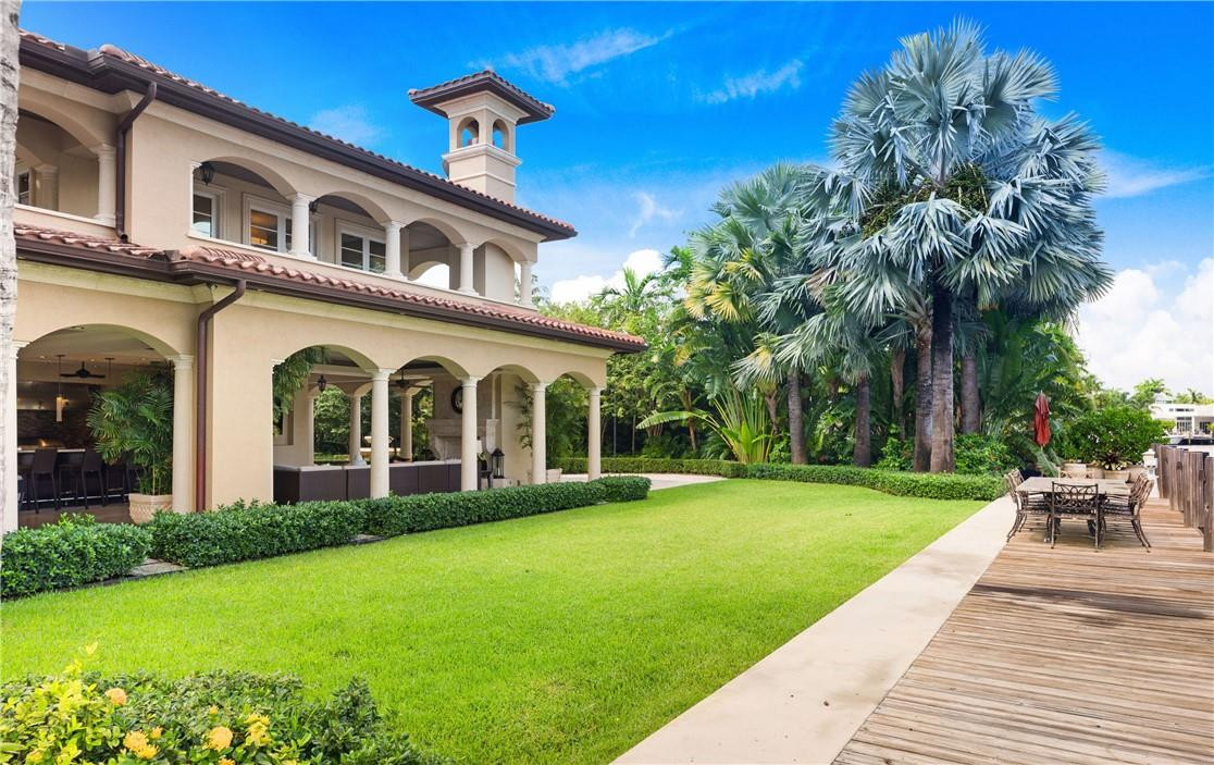 Las Olas Isles - Residential