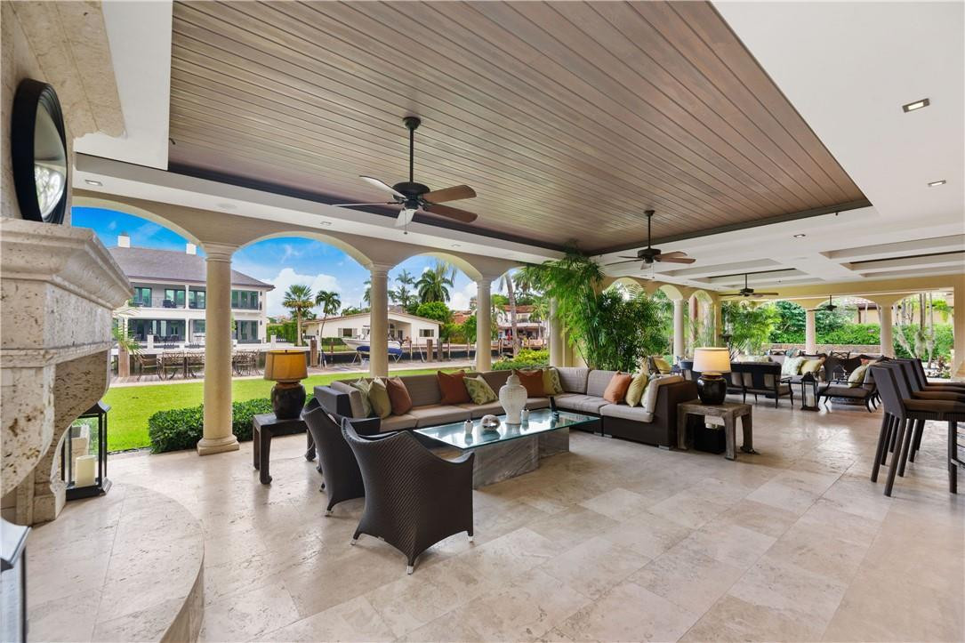 Las Olas Isles - Residential