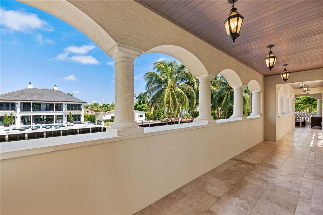 Las Olas Isles - Residential