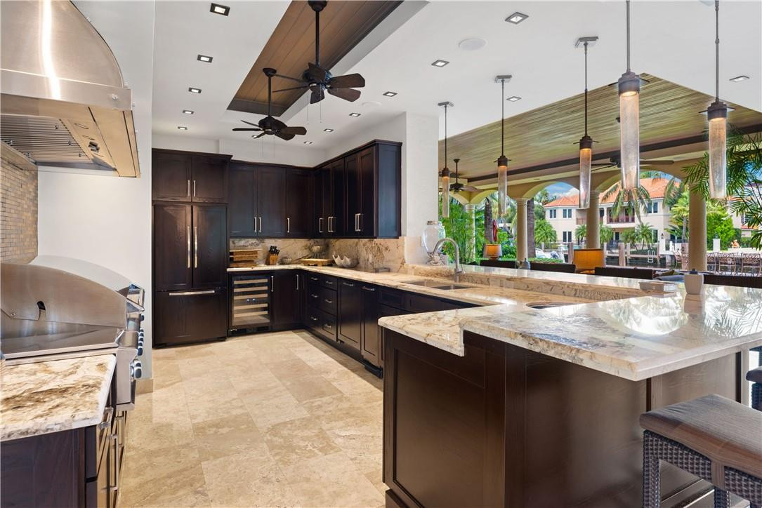 Las Olas Isles - Residential