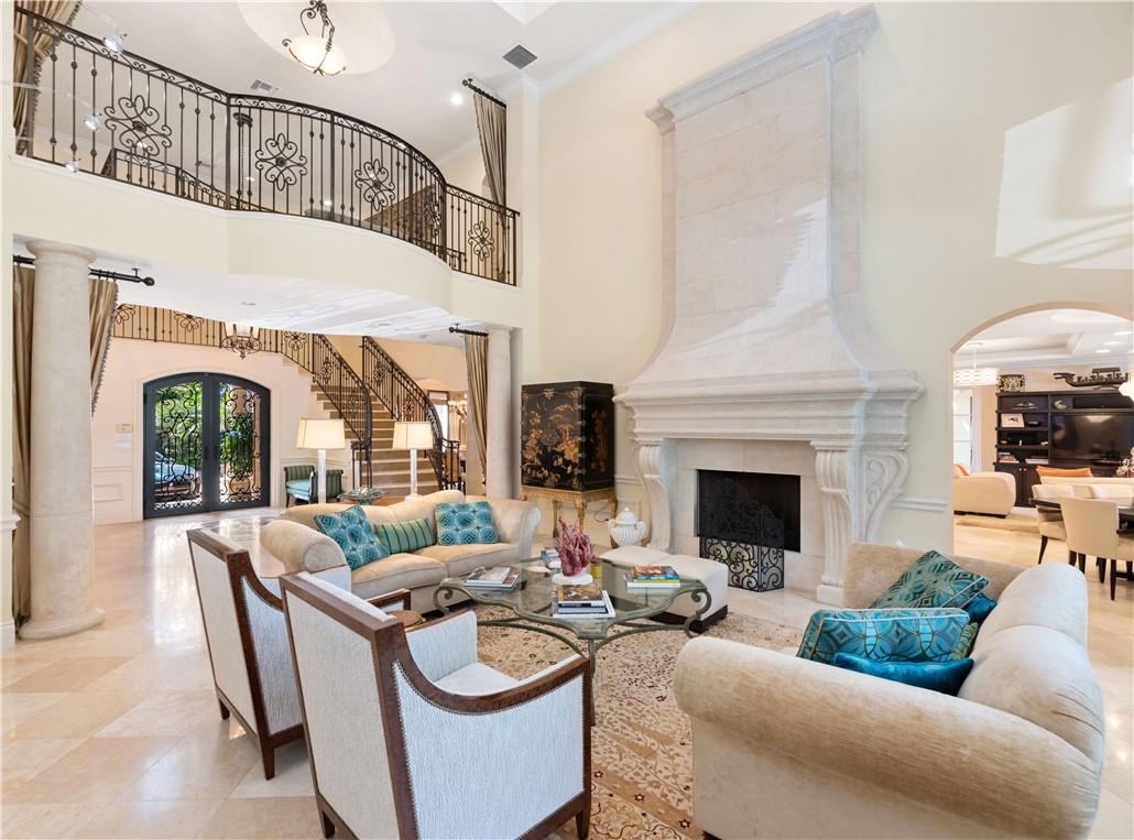 Las Olas Isles - Residential