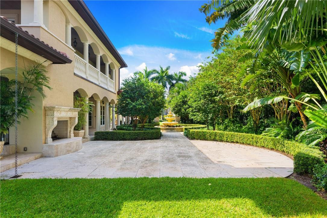 Las Olas Isles - Residential