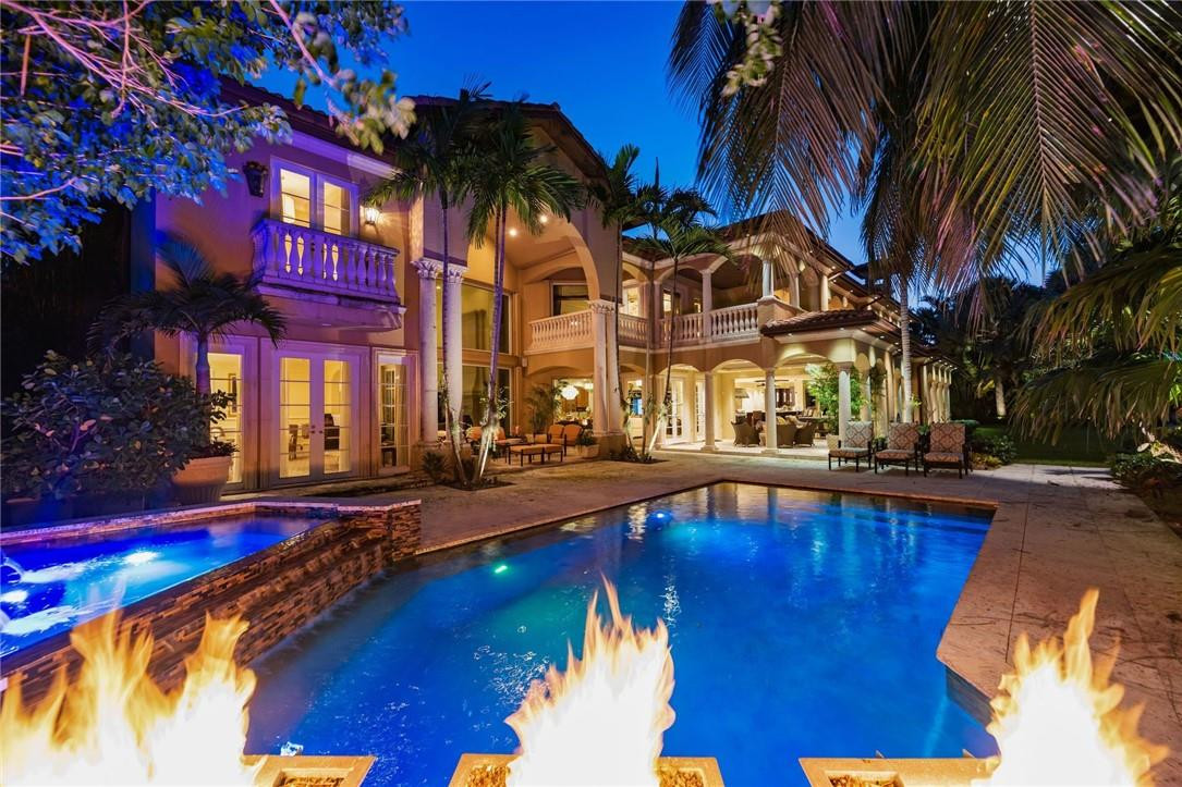 Las Olas Isles - Residential