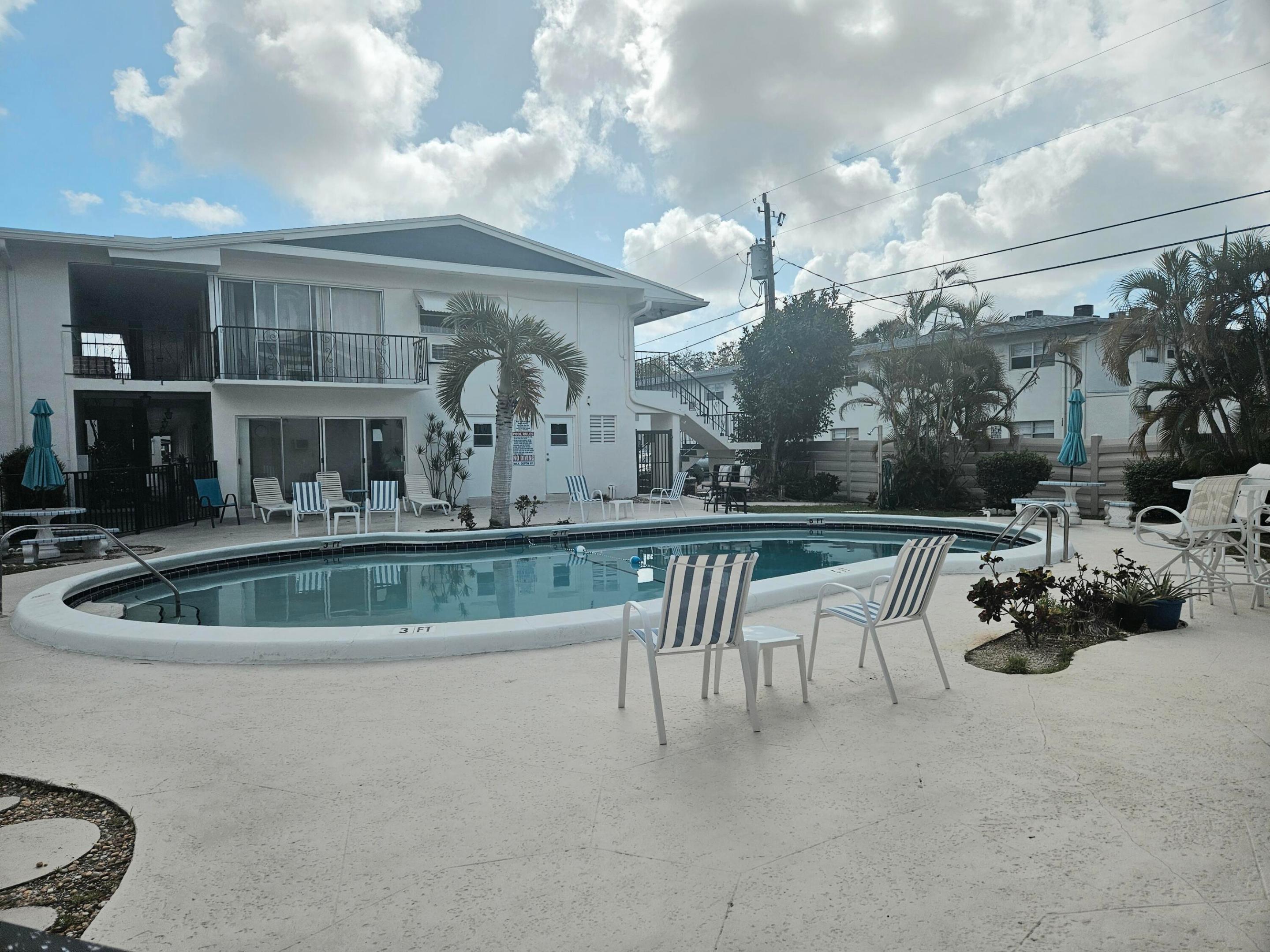 SUBURBANITE SQUARE I CO-OP - Residential