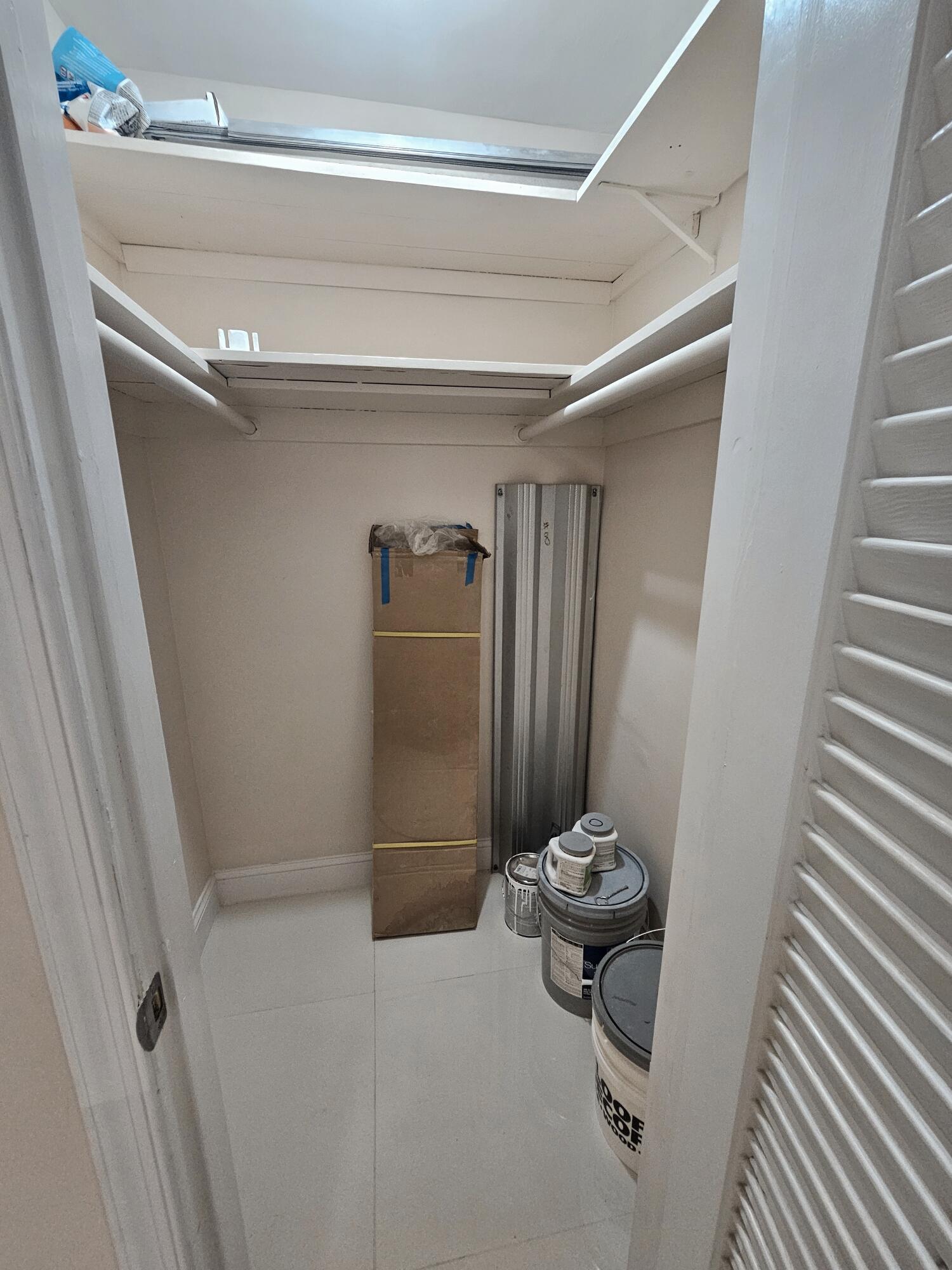 SUBURBANITE SQUARE I CO-OP - Residential