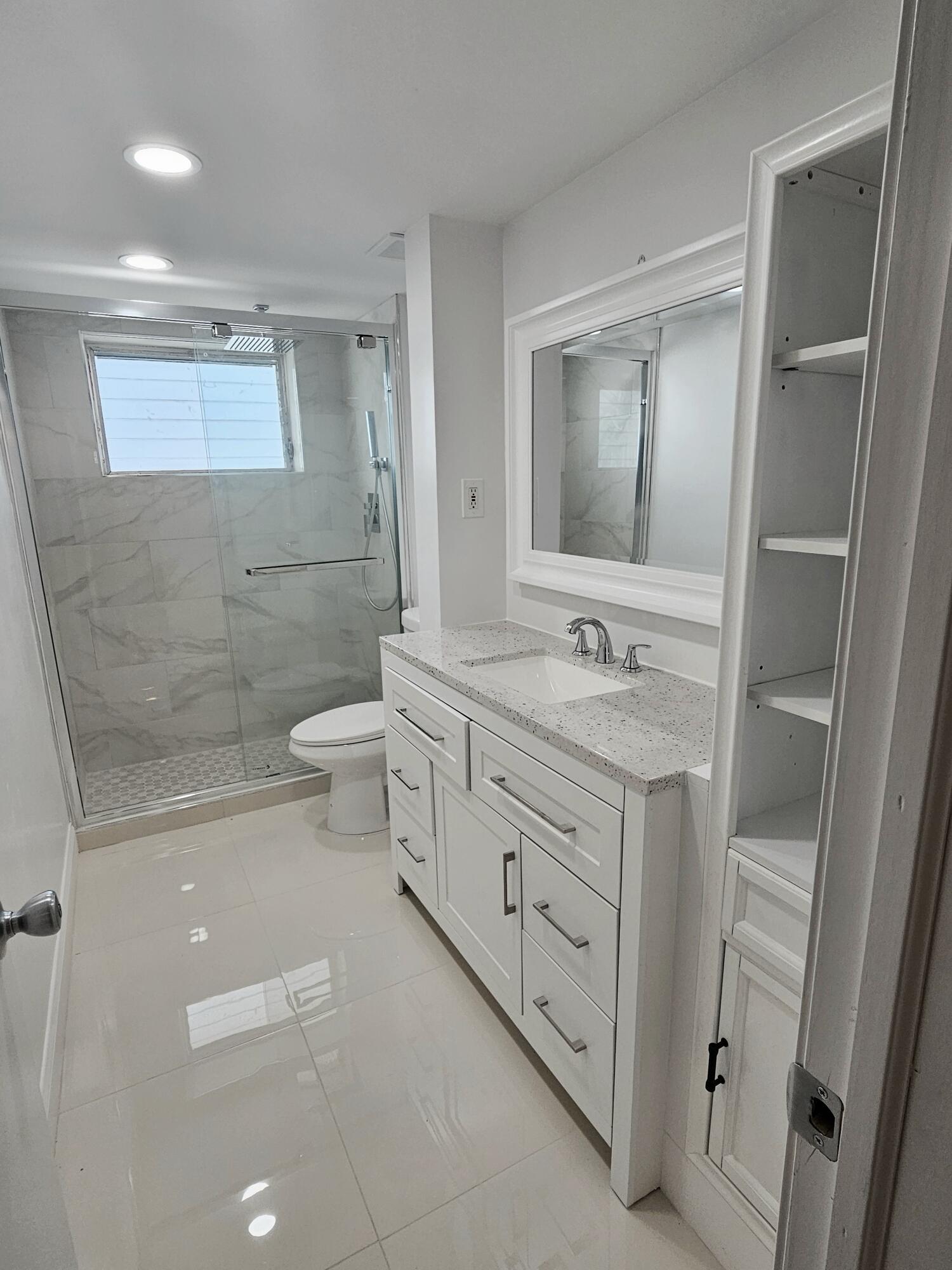 SUBURBANITE SQUARE I CO-OP - Residential