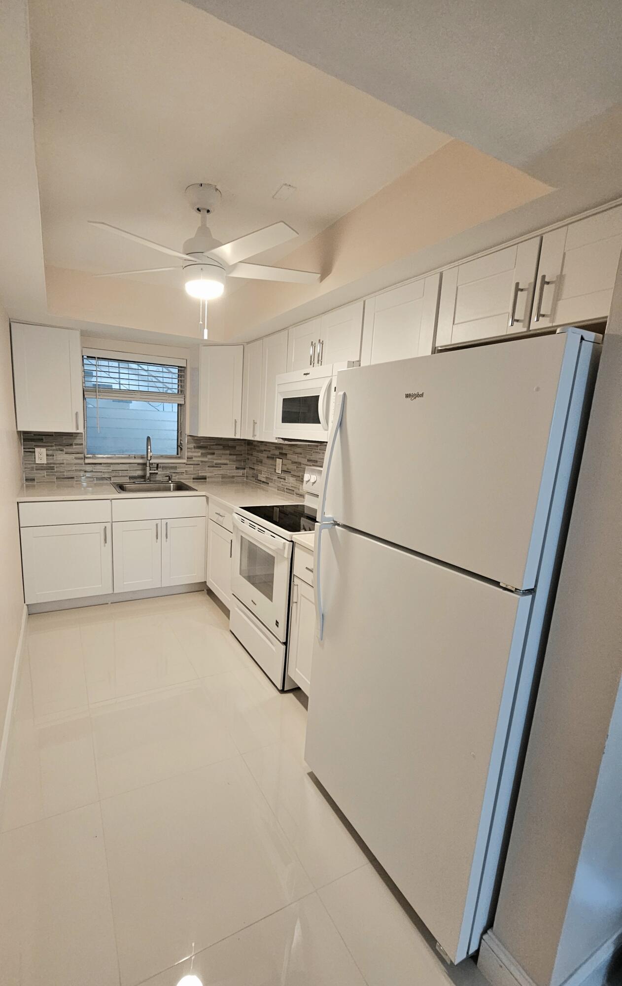 SUBURBANITE SQUARE I CO-OP - Residential